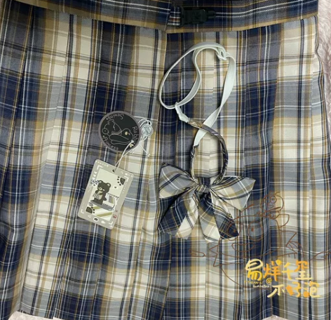 兔缝缝 小熊的群jk s45 正品 有吊牌...