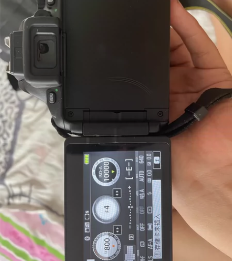 自用尼康单反相机D5600，18-140防...