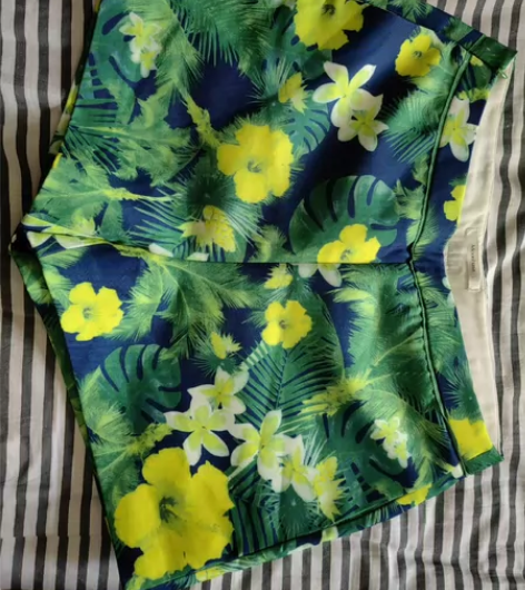 梦芭莎清新风短裤 感兴趣的话点“我想要”和...