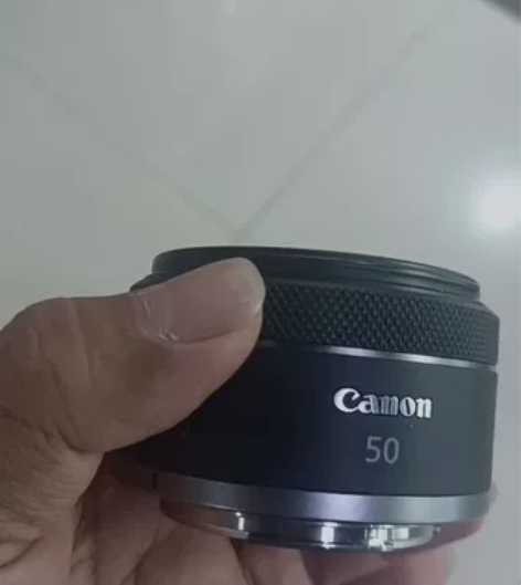 佳能RF50mmF1.8STM，成色几乎全...