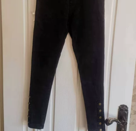 弹力牛仔裤 感兴趣的话点“我想要”和我私聊...