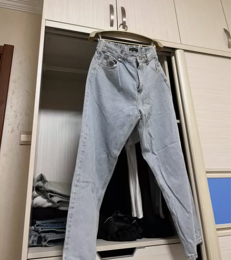 Libetter浅蓝色直筒牛仔裤 2XL ...