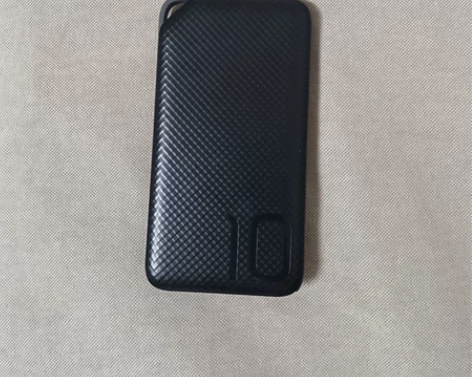 华为荣耀充电宝 10000毫安黑色的，下角...