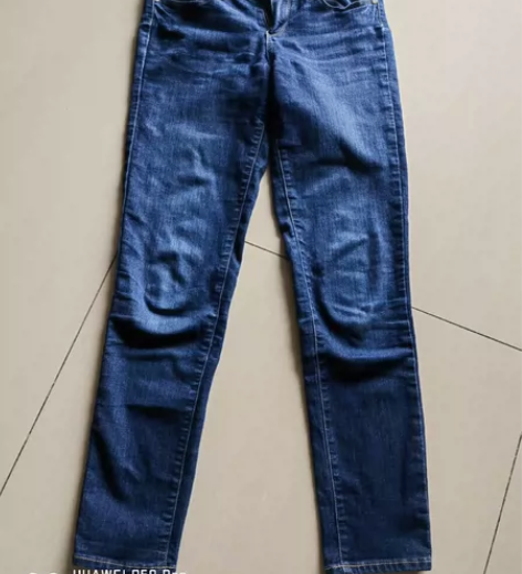 美国够paige牛仔裤26 感兴趣的话点“...