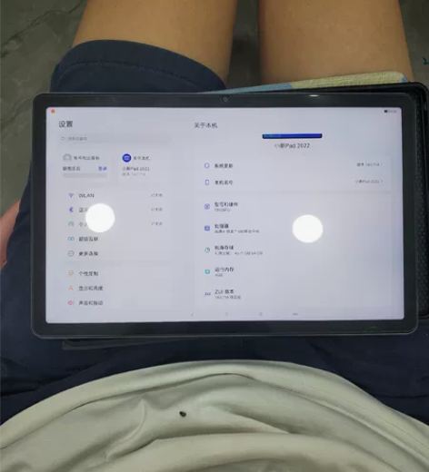 联想小新pad2022,4+64g。成色9...