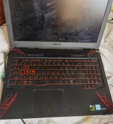 Asus/华硕飞行堡垒，双硬盘笔记本电脑转...