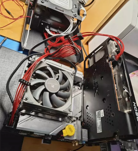 迎广cs700w sfx电源 没盒子，带保...