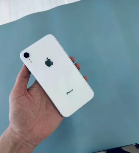 95新iPhoneXR白色国行正品无锁苹果...