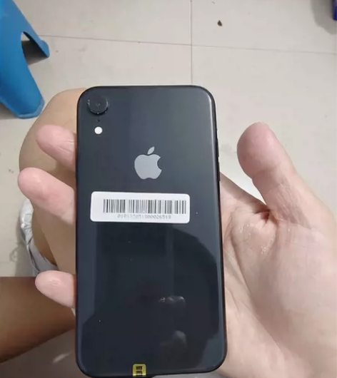 自用苹果XR，目前一直当备机打游戏，功能一...