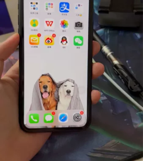 出iphone xr黑色128g自用，三年...