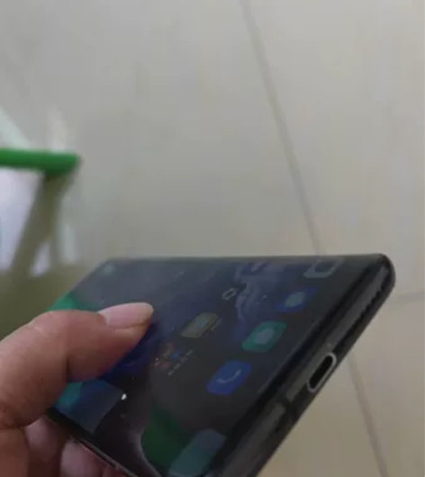 一加7pro前段时间换了一个盖板。机子很好...