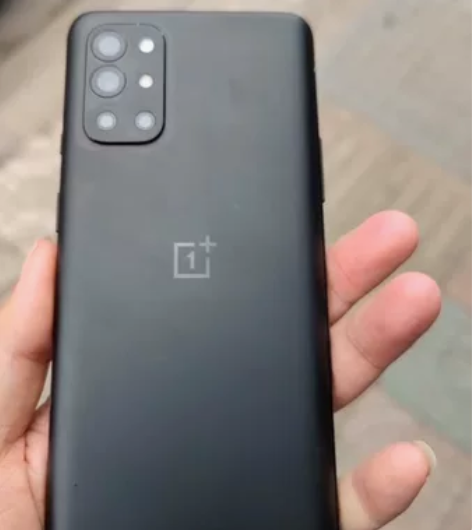 一加9R 12+256G 屏幕指纹解锁，所...