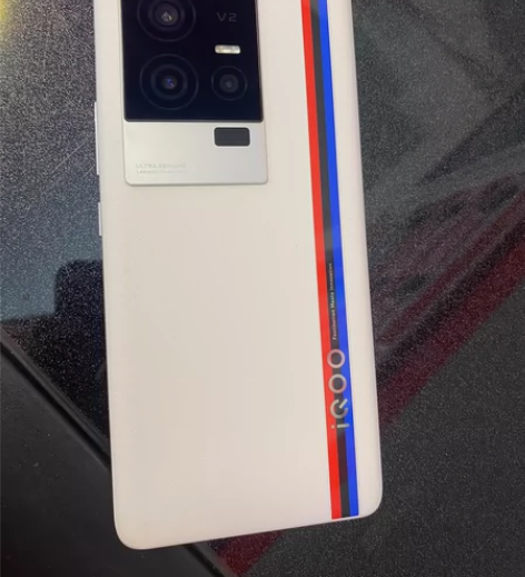 ?vivo iqoo 11 16+256传...