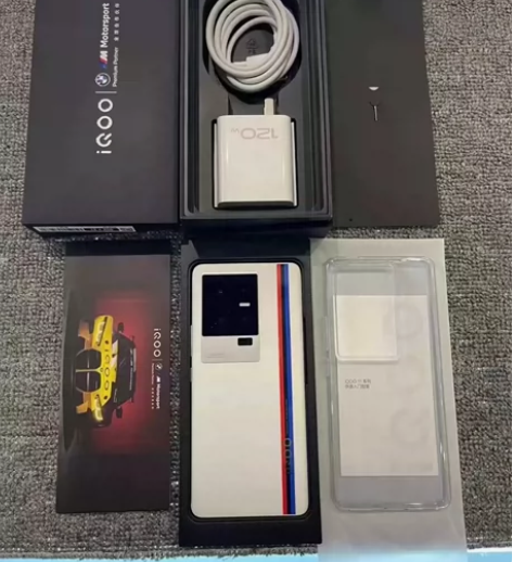 99新 vivo iQOO11 传奇版 1...
