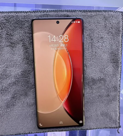 ?出：VIVO X90 3.05GHz天玑...