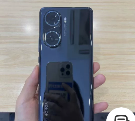 荣耀60手机仅拆封，激活了五个多月 感兴趣...