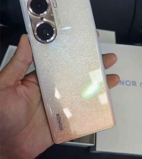 荣耀60  12+256  原装无拆修，盒...