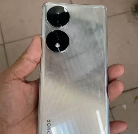 华为荣耀70  12+256G  双卡双待...