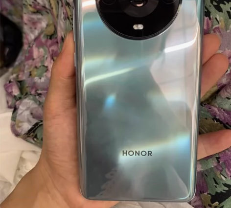 华为手机荣耀magic4    8+2+2...