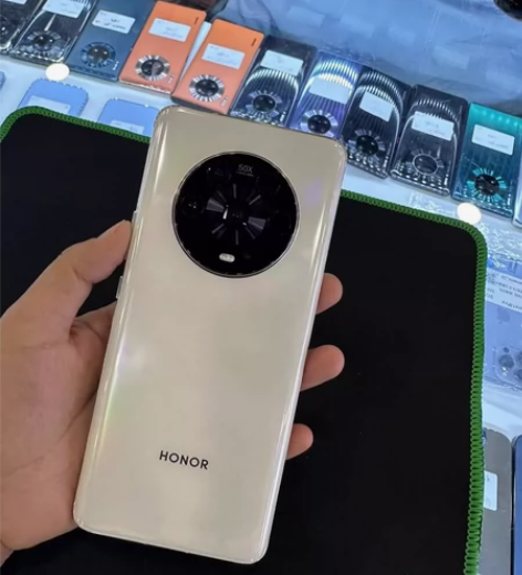 ?荣耀Magic4（8+256G）成色99...