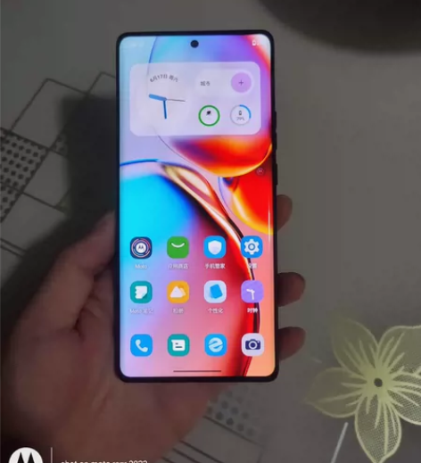 99新摩托罗拉x40单机，保修期到明年，高...