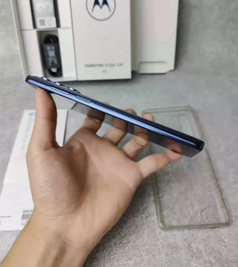 品牌Motorola/摩托罗拉 型号Edg...