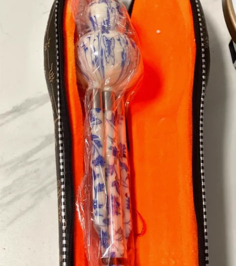 全新葫芦丝。老师那里买的，没时间学 半价出...