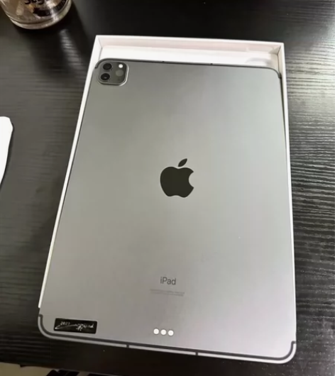 公司年会抽奖抽到的iPad 2021款9代...