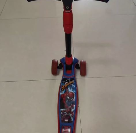 迪士尼儿童滑板车，三挡调节，可折叠，防侧翻...