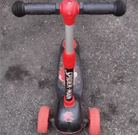 全新 迪士尼（Disney）儿童滑板车6-...