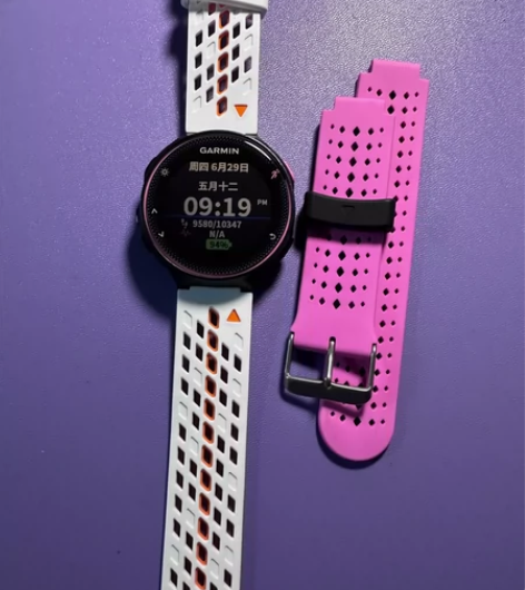 佳明235手表  功能一切正常  表面全新...