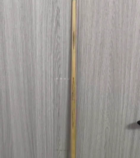 出条台球杆，因在外面工作没时间打球所以便宜...