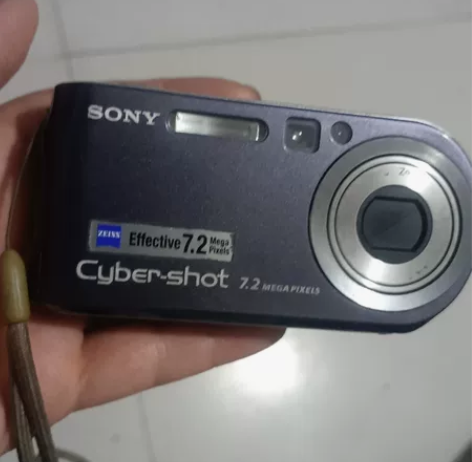 索尼照相机，二手，喜欢的联系我 感兴趣的话...