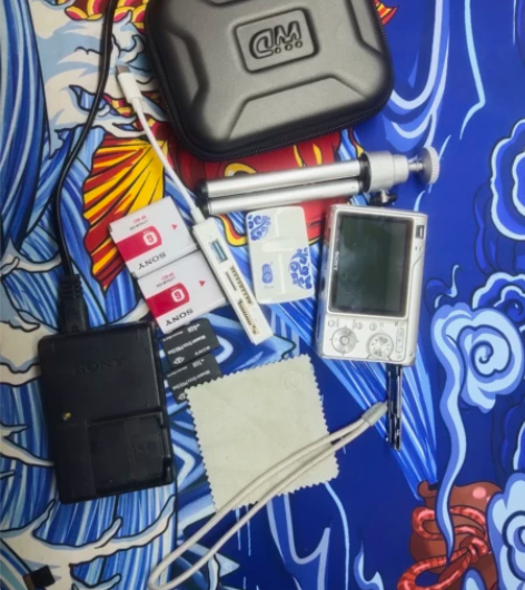 索尼W200 感兴趣的话点“我想要”和我私...