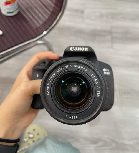 佳能700d套机闲置不用了，带18-55镜...