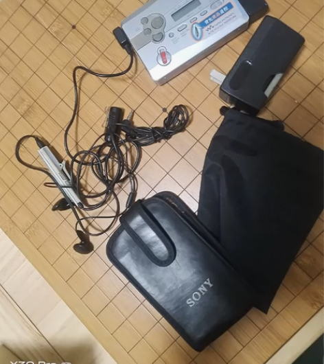 索尼磁带随身听 型号:WM-GX688 实...