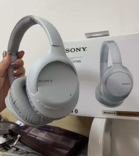 索尼头戴式耳机 99新 型号：H710N ...