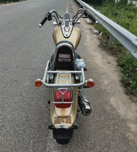 雅玛哈太子车一台，移动的大沙发！劲龙250...