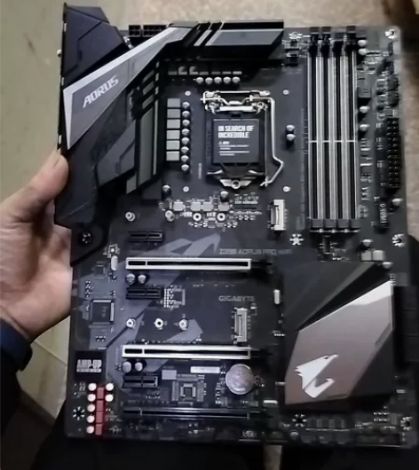 Gigabyte/技嘉 Z390 AORU...