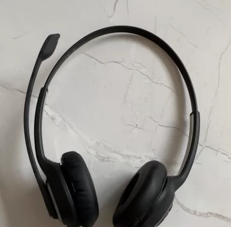 品牌：森海塞尔头戴式耳麦，7层新 接口方式...