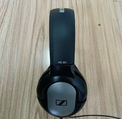 森海塞尔he 201耳机，全新耳机。需要自...