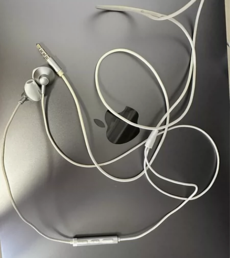 有线耳机 音质啥的都没有问题 就是有点图3...