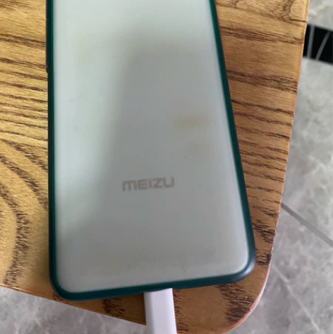 魅族17pro 屏幕有划痕如图 其他地方完...