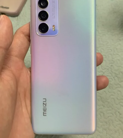 魅族18s8+256，独角兽配色，在保到9...