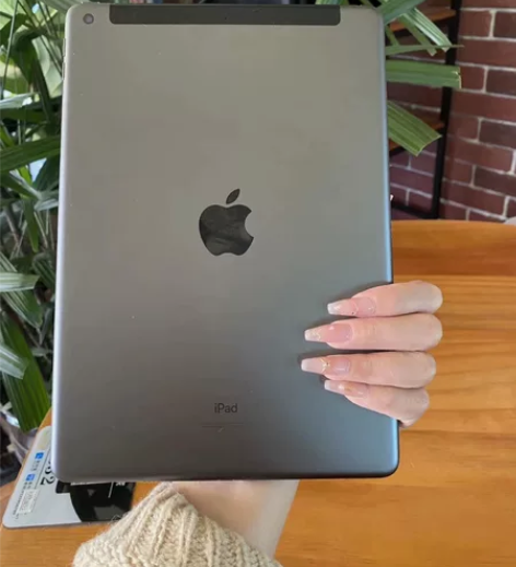 出iPad2020款128g苹果平板8代1...