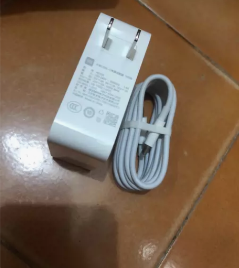 二手原装正品小米100W充电器/红米Pro...