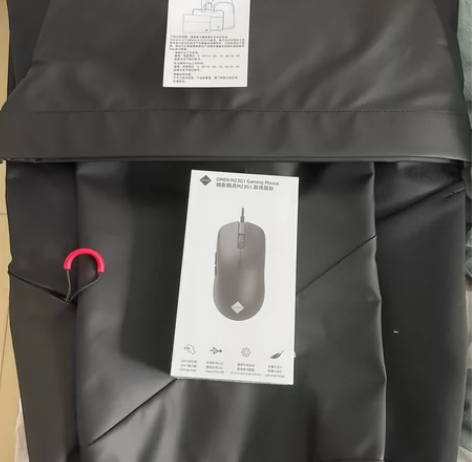 惠普暗影精灵包鼠套装，一个大容量电脑包，一...