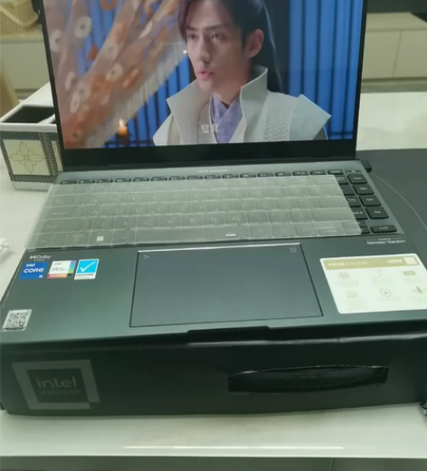 华硕灵耀X14，无任何维修，外观无碰撞。 ...