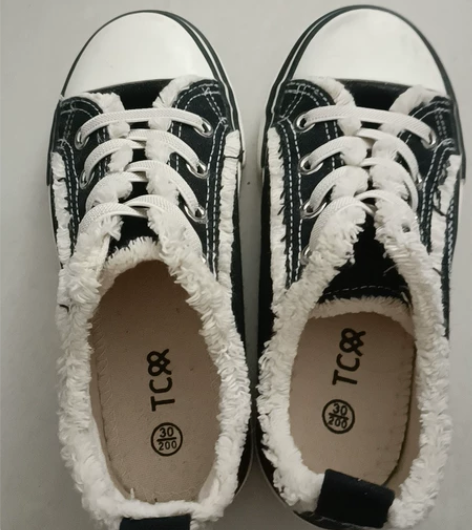 男童帆布鞋，30码，拍大了，还穿不上 感兴...