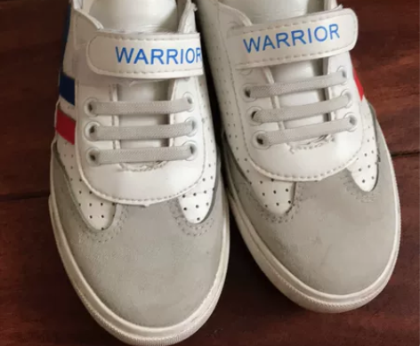 回力儿童低帮帆布鞋 闭合方式：魔术贴 九五...